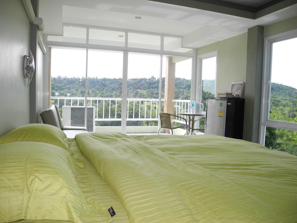 Wind Hills Hotel Nakhonratchasima Quarto foto