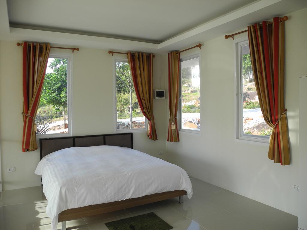 Wind Hills Hotel Nakhonratchasima Quarto foto